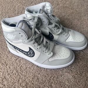 Nike Gray and White High-Top Athletic Shoes Dior